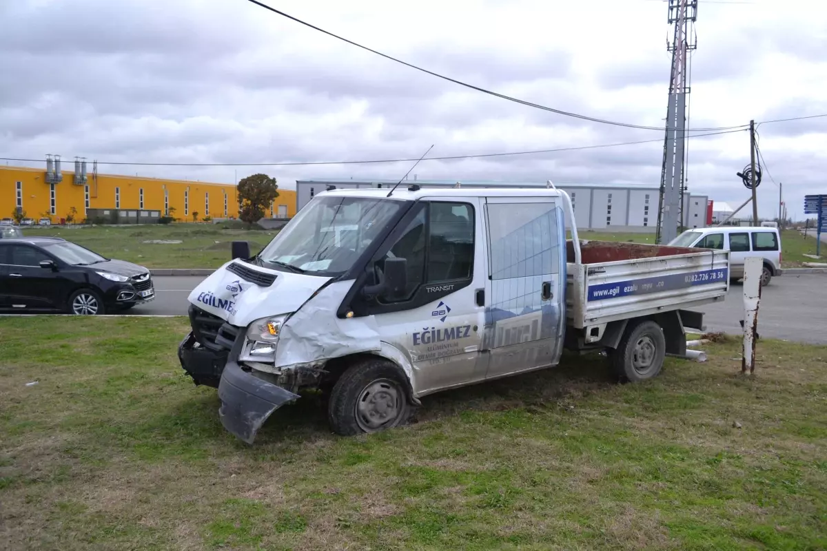 Tekirdağ\'da Trafik Kazası: 1 Ölü, 3 Yaralı