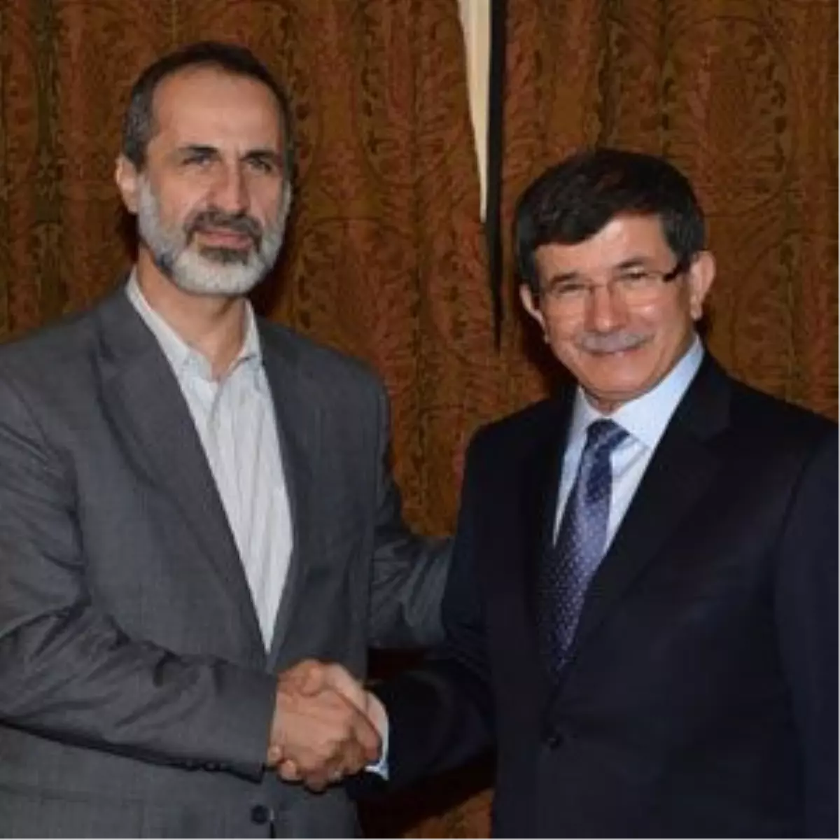 Bakan Davutoğlu, Suriye Ulusal Koalisyonu Heyetiyle Bir Araya Geldi