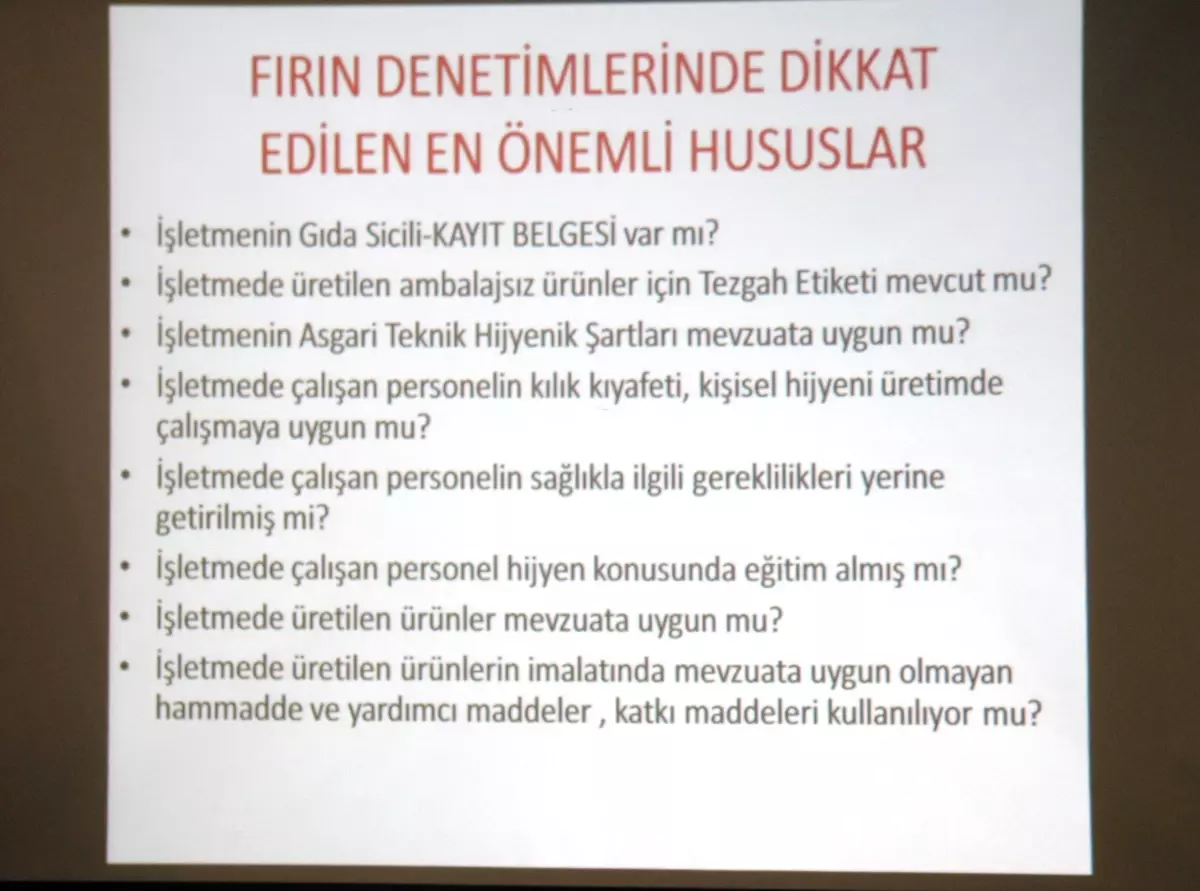 Bergama\'da Fırıncılara Hijyen Eğitimi