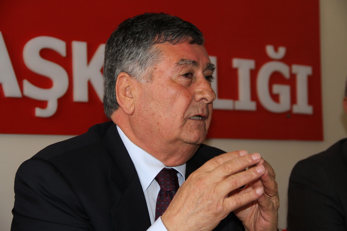 CHP Genel Başkan Yardımcısı Adnan Keskin."Bütün Komşularıyla Sıfır Sorunlu Bir Dış Politika...