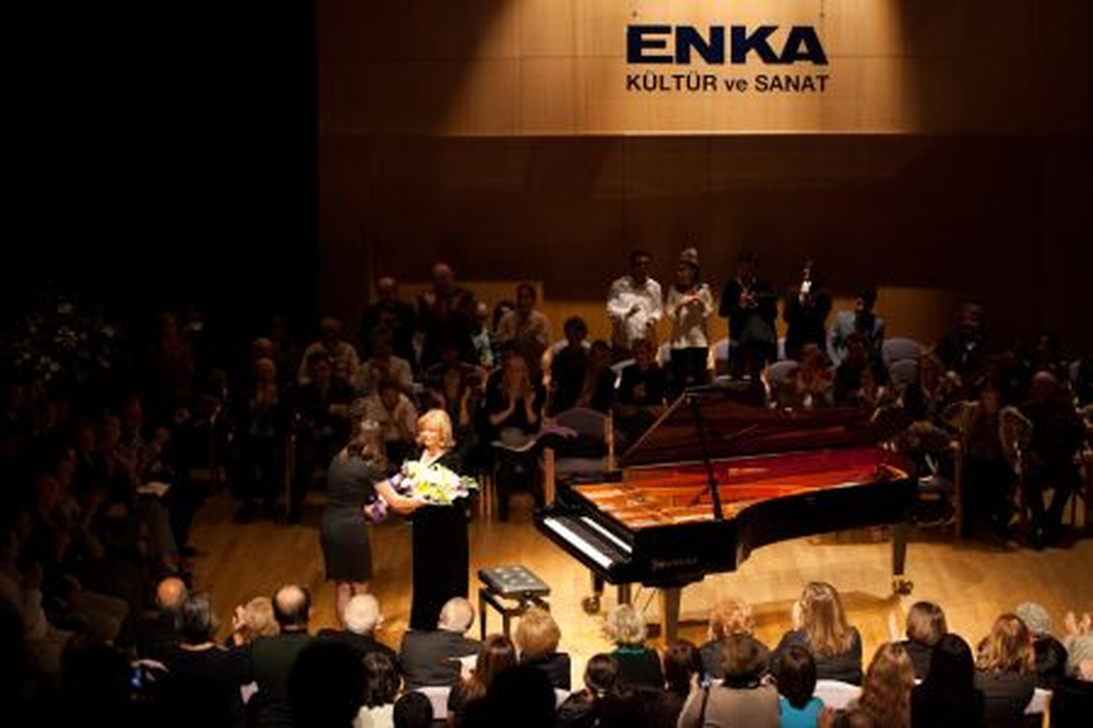 ENKA, Sanatseverleri İdil Biret ile Buluşturdu