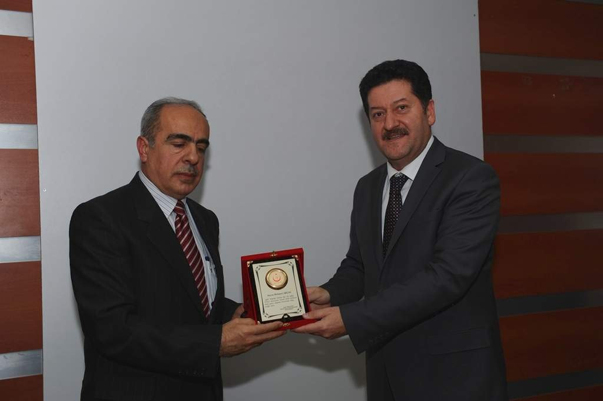 Hastane Personeline Teşekkür Plaketi