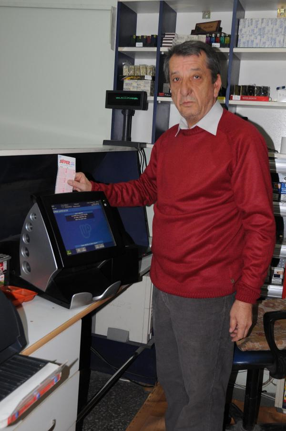 Kayseri'de Herkes, Süper Loto'nun Talihlisini Merak Ediyor