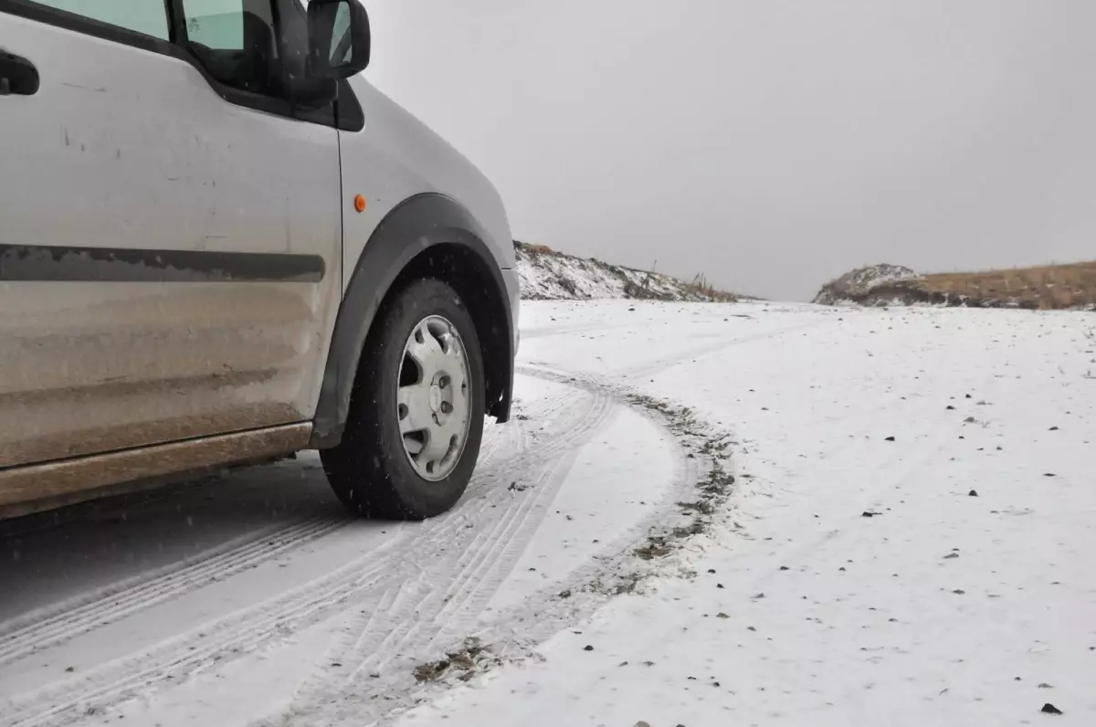 Nemrut\'a Yılın İlk Karı Yağdı