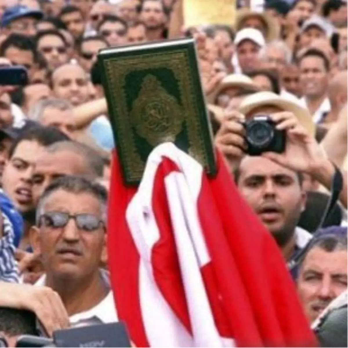 "Türkiye\'de Pahalı Otellerde Kalıyorlar"