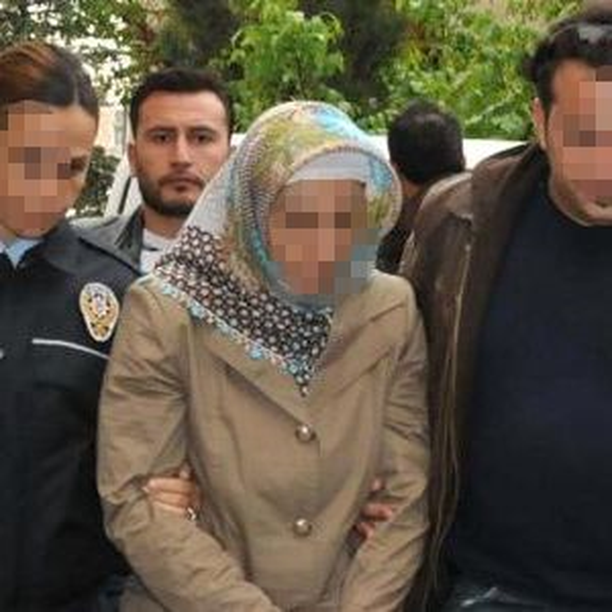 Tacizcisini Öldürüp İkiye Bölen Kadının Yargılanmasına Başlandı