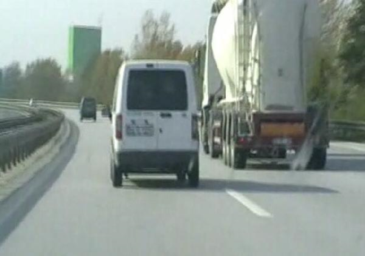 Tem\'deki Esrar Operasyonu Polis Kamerasında