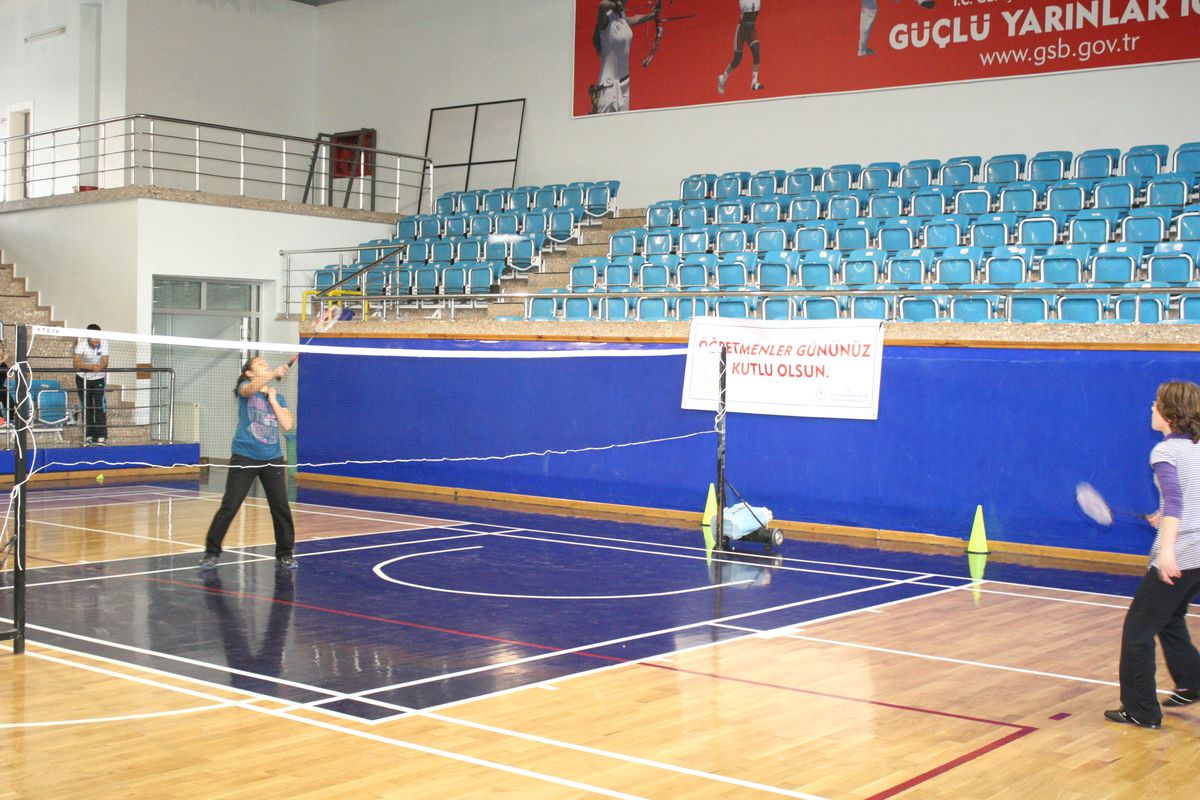 24 Kasım Öğretmenler Günü Badminton Turnuvası