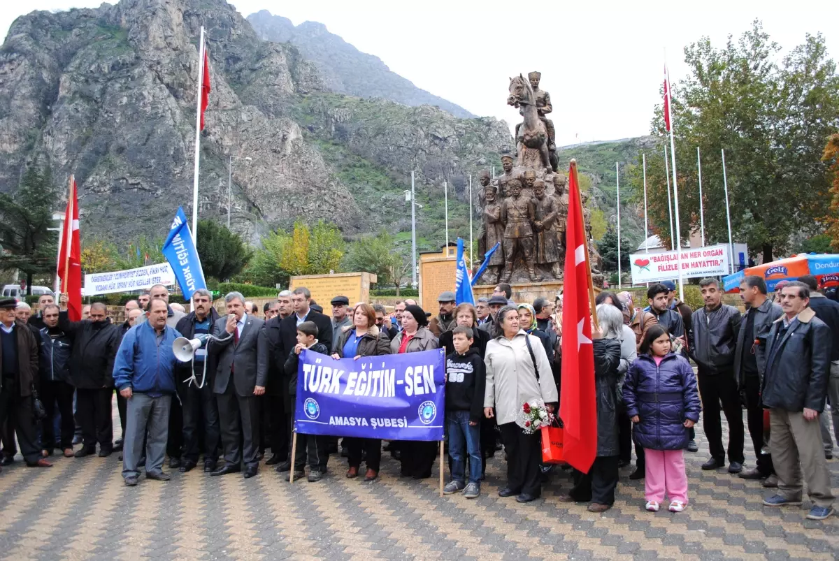 Aşureli Öğretmenler Günü Kutlaması