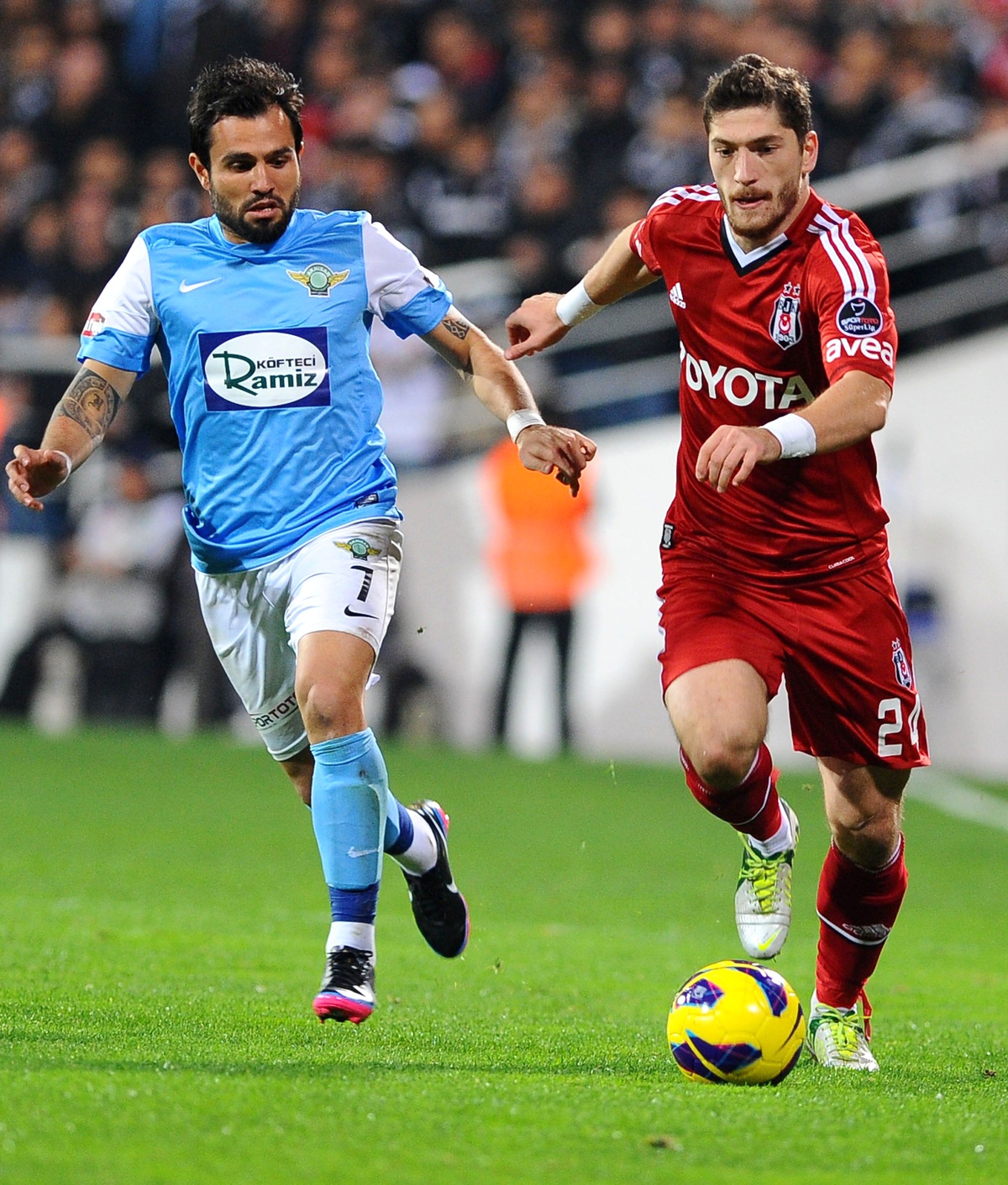 Beşiktaş, Akhisar Belediyespor\'u Rahat Geçti