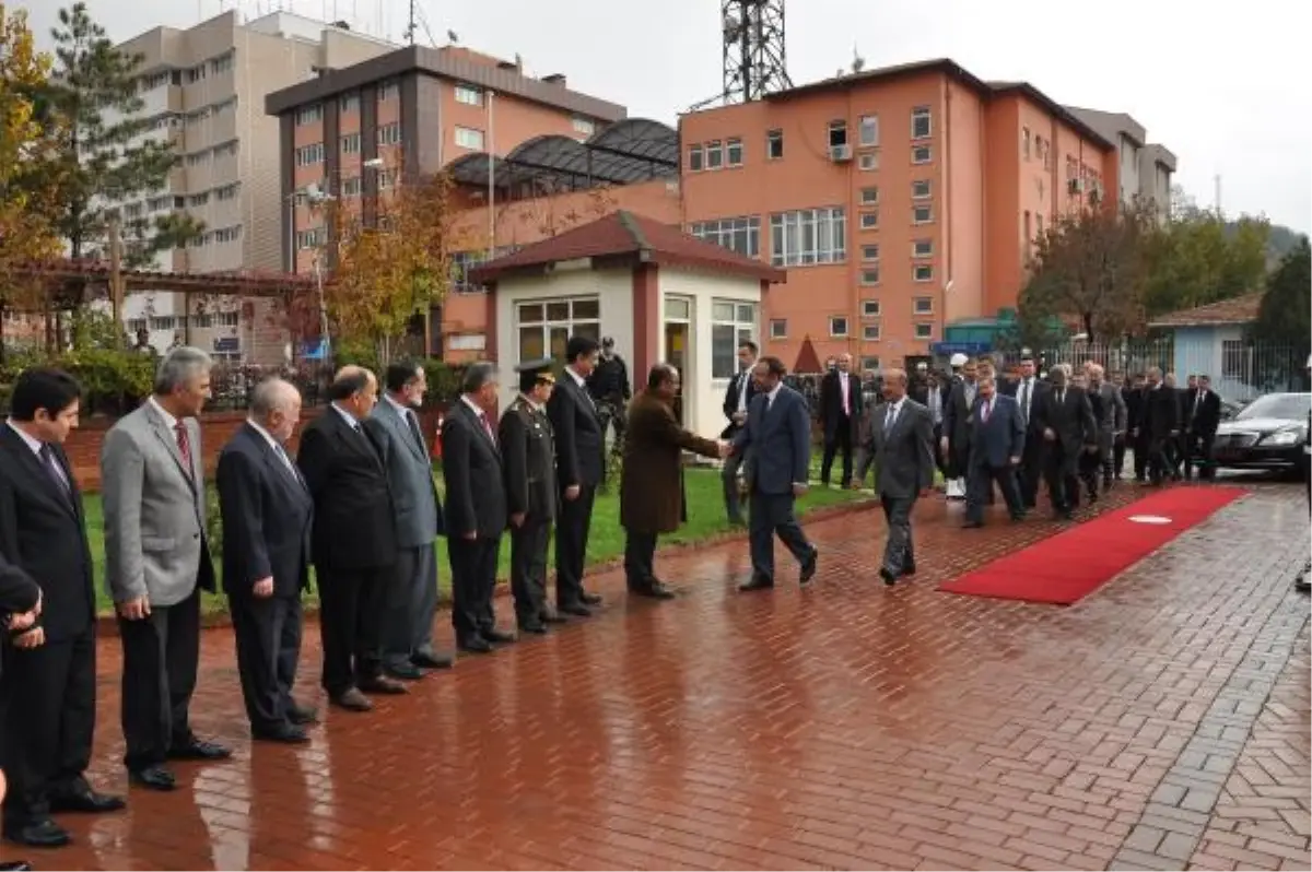 Bozdağ: Özal\'ın Ölüm Nedeniyle İlgili Resmi Açıklama Yapılmadı