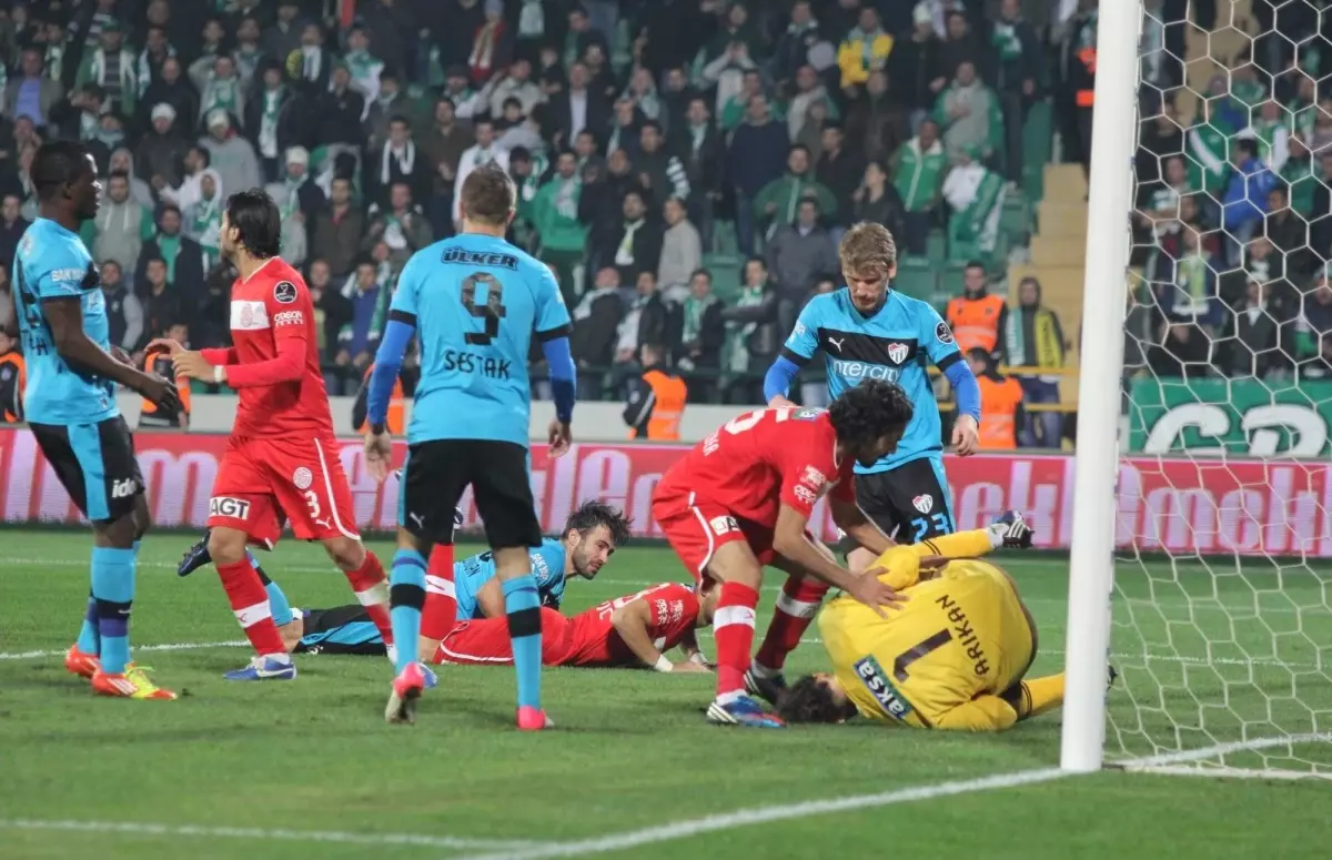 Bursaspor-Medical Park Antalyaspor: 1-1