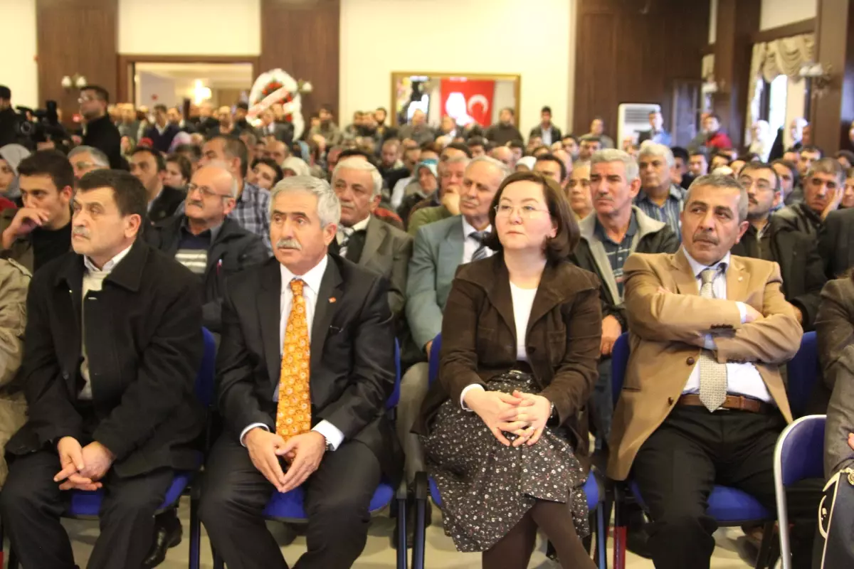 MHP\'den "Ortadoğu\'da Neler Oluyor" Konferansı