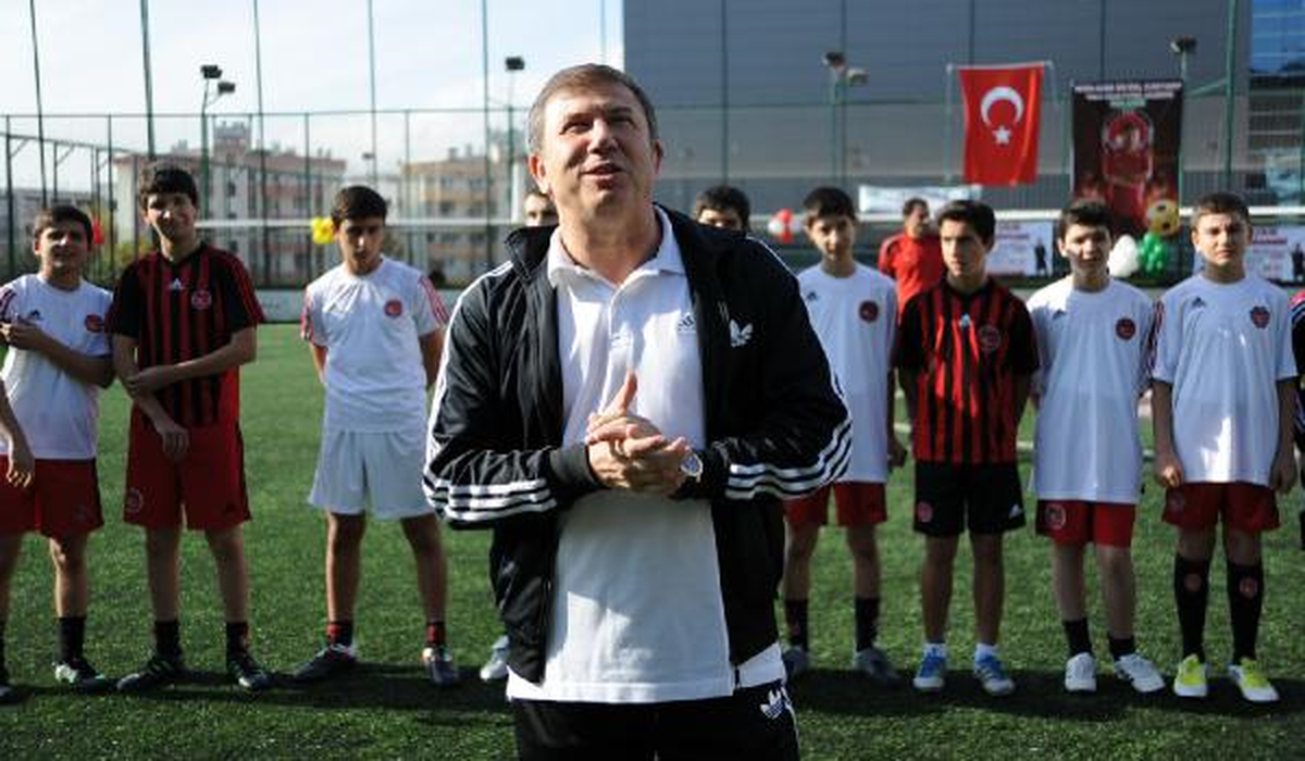 Tanju Çolak: 'Yeni Rıdvan'lar,tanju'lar,sergen'ler Yetiştiriyoruz'