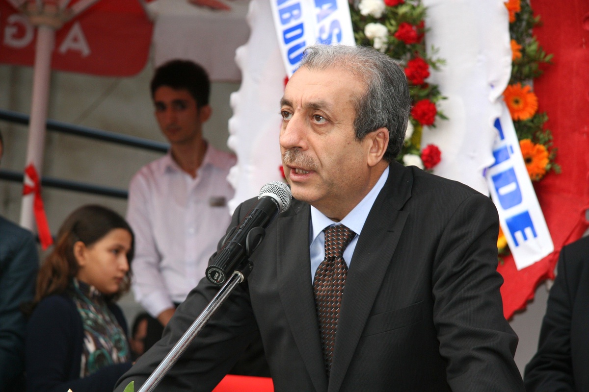 Tarım Bakanı Eker İşadamlarıyla Birlikte Tanzanya\'ya Çıkarma Yapıyor