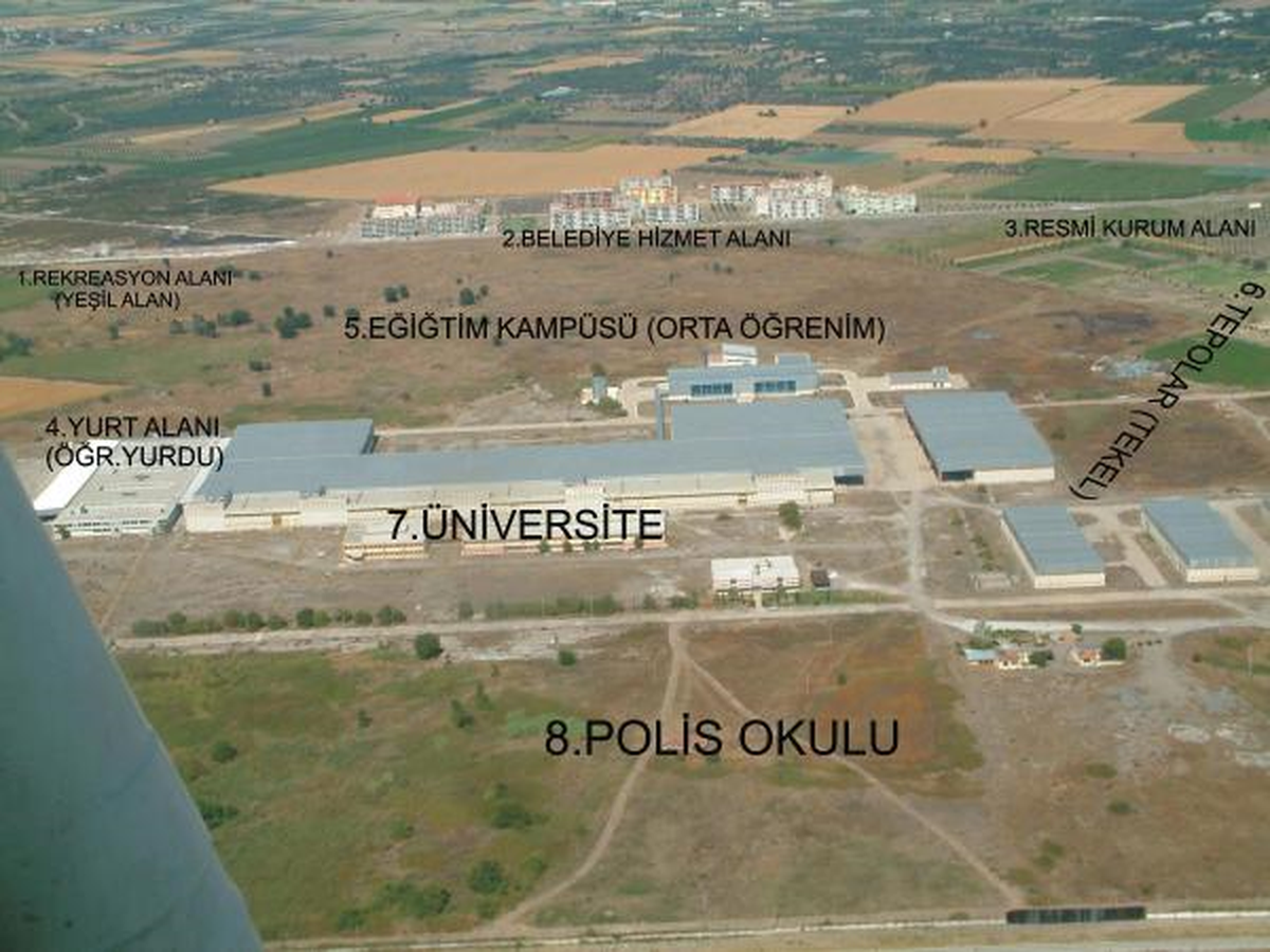 Akhisar Sigara Fabrikası\'nın Bir Bölümü Satışa Çıkarıldı
