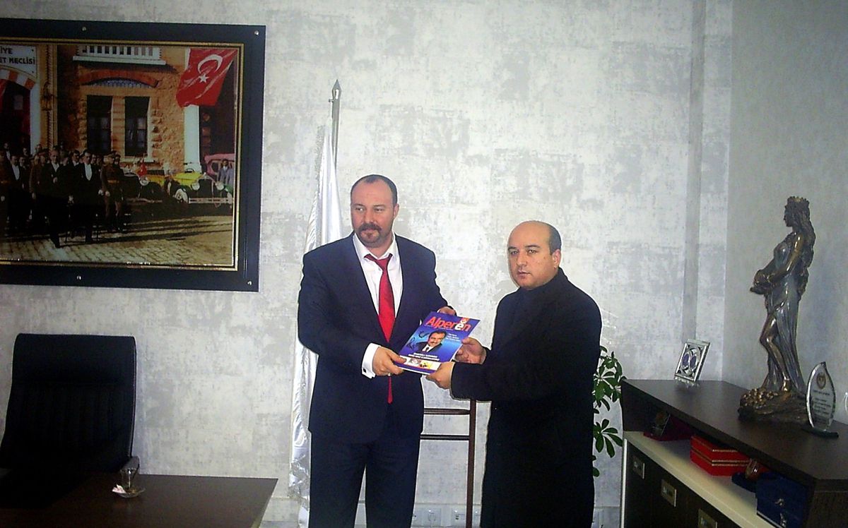 Alperenler\'den Baro Başkanı Yıldırım\'a \'Hayırlı Olsun\' Ziyareti