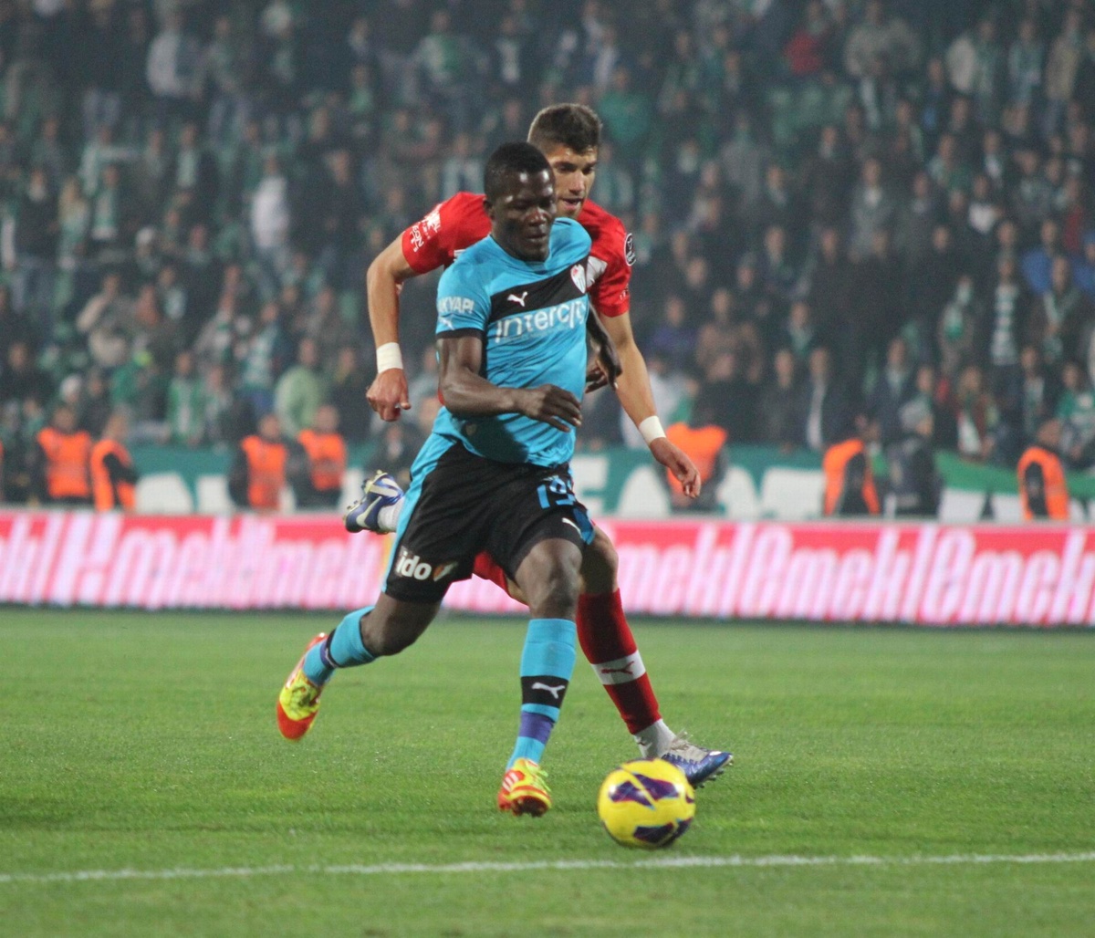 Bursaspor\'un En Pahalı Transferi Taraftarları Çileden Çıkarıyor