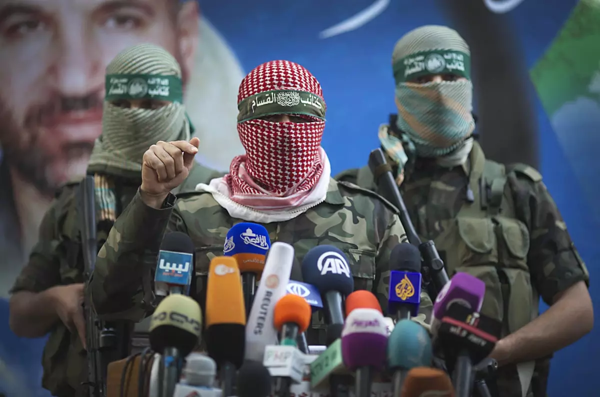 "İran, Hamas\'ı Yeniden Silahlandırıyor"