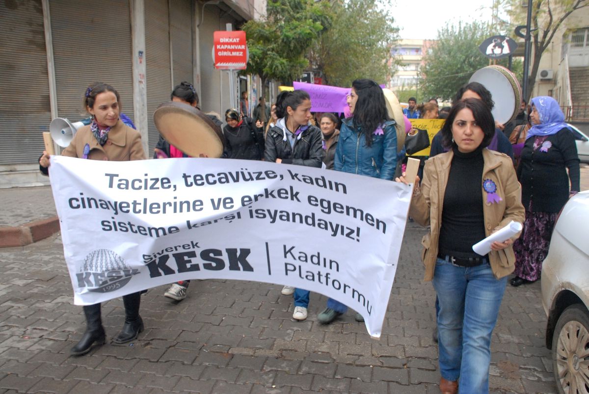 Kadına Şiddet Siverek\'te Protesto Edildi