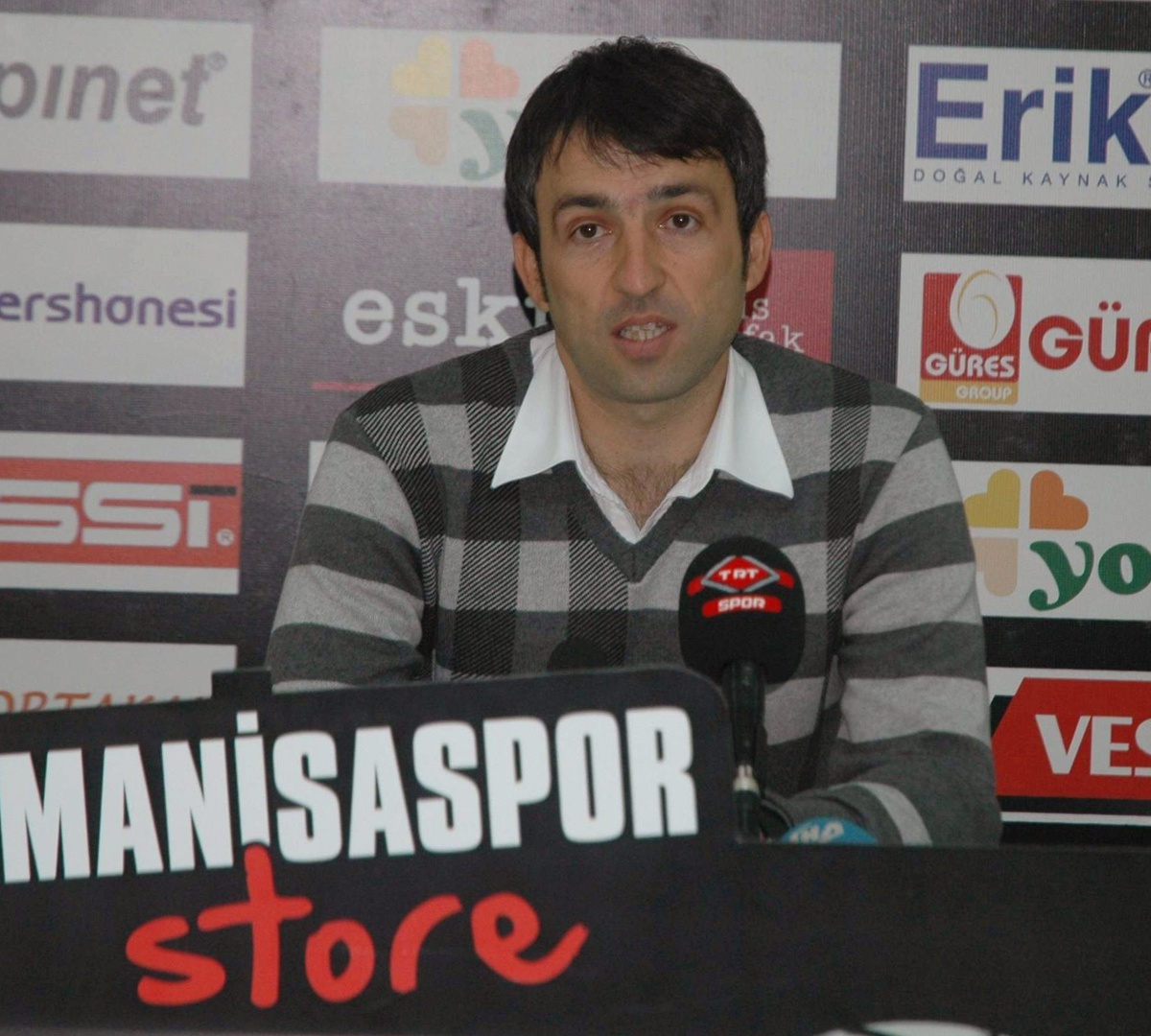 Manisaspor, Çaykur Rizespor Engelini Rahat Geçti