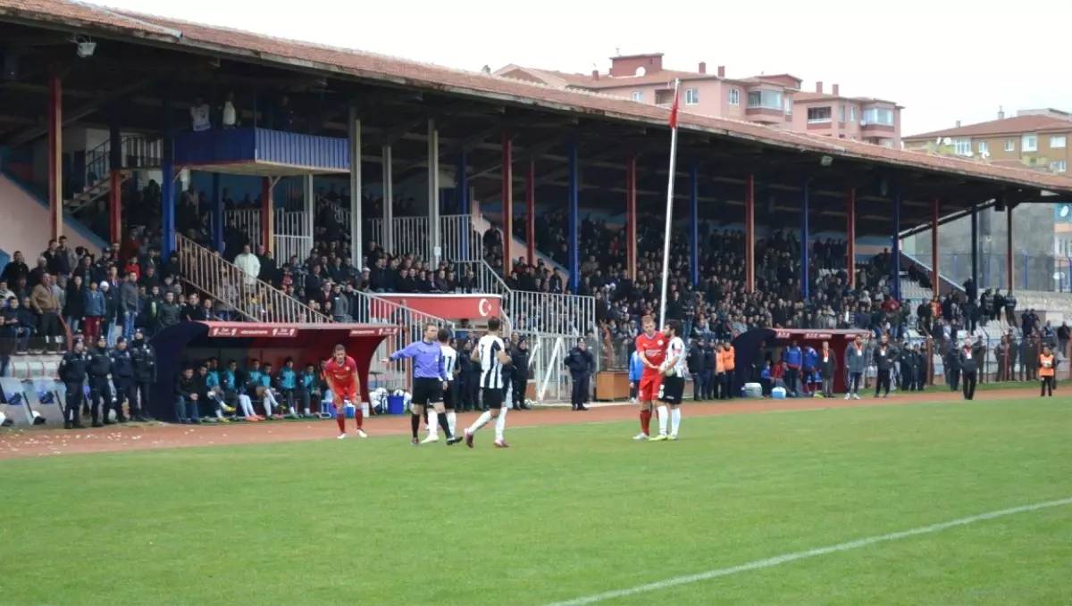 Niğde Belediye Spor Yeni Aksaray Spor'u 2-1 Mağlup Etti