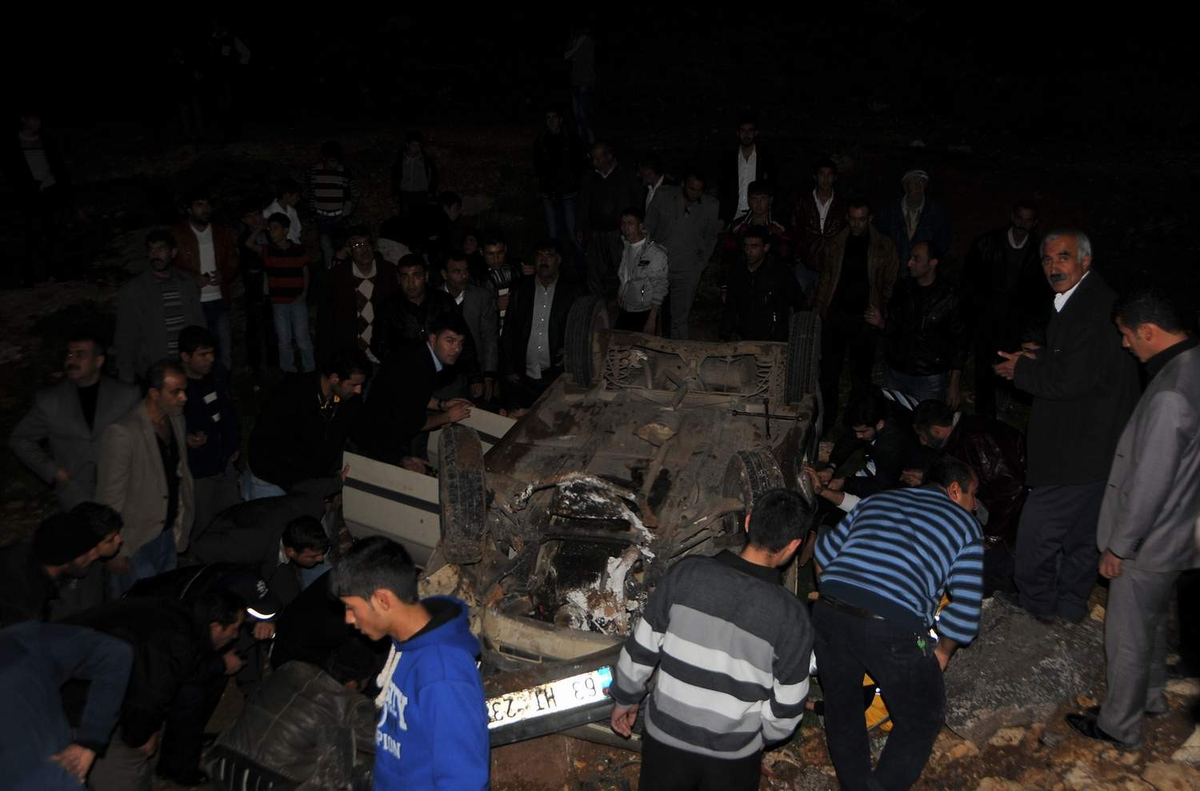 Şanlıurfa\'da Piknik Dönüşü Kaza: 6 Yaralı