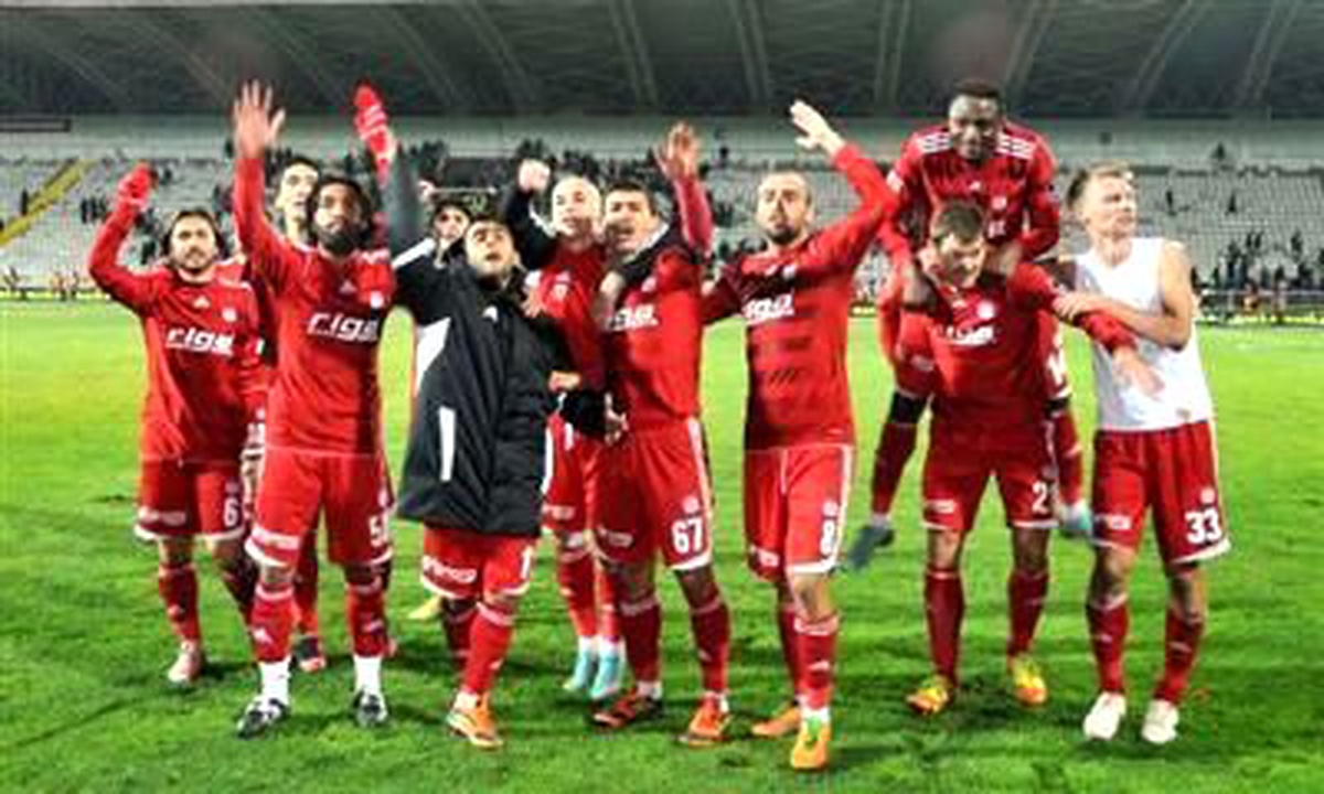 Sivasspor-Kayserispor Maçında Olay