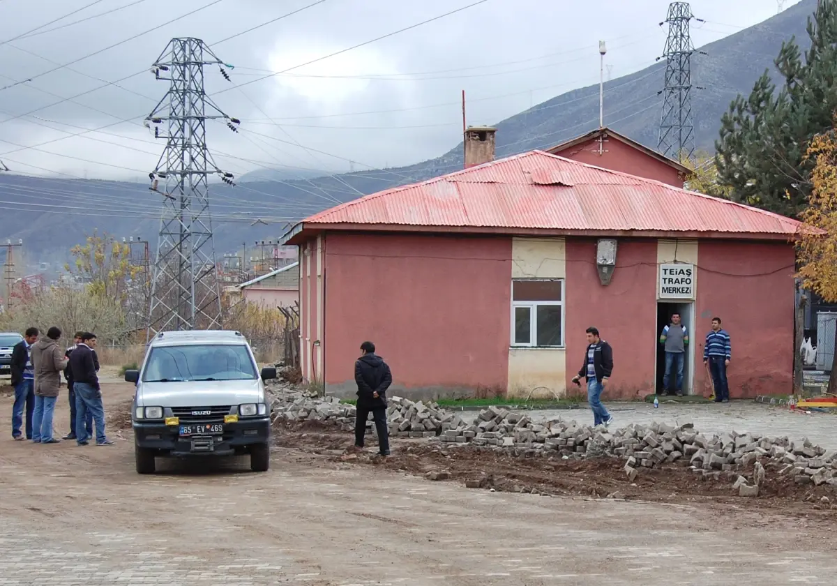 Trafo Merkezinde Kış Öncesi Güçlendirme Çalışması