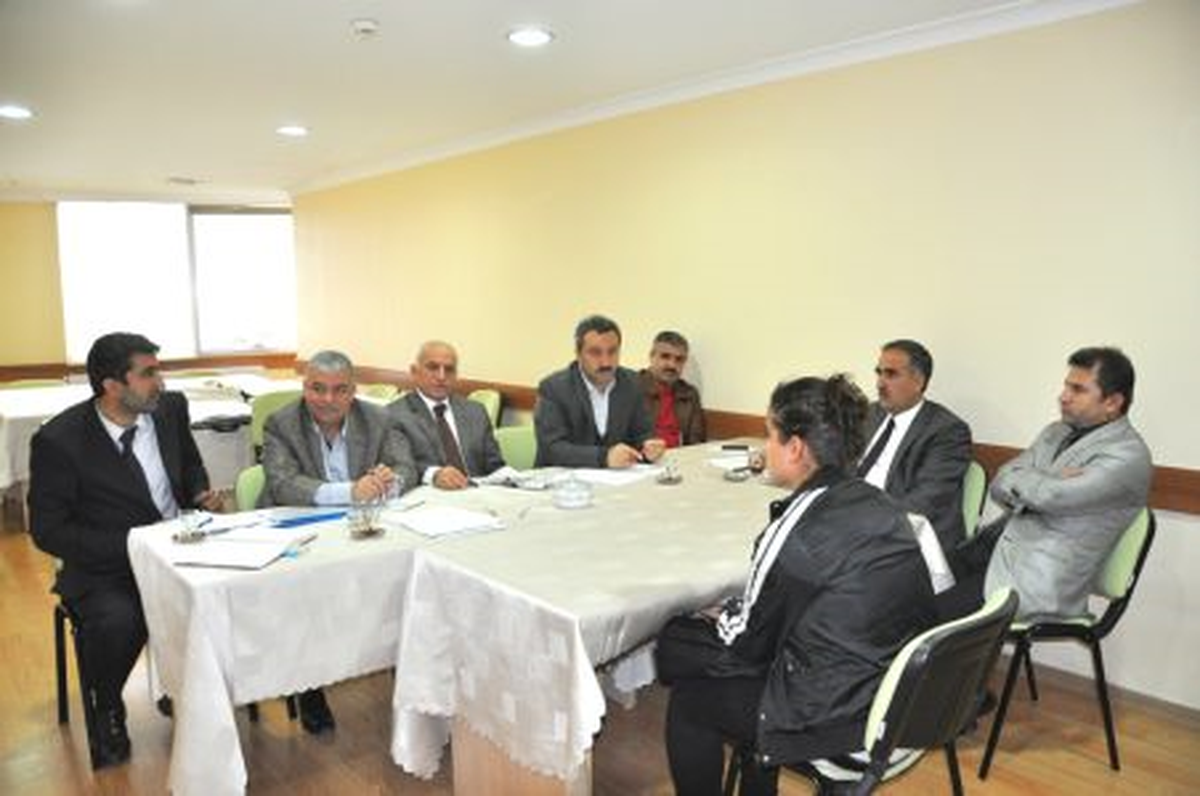 Adıyamanlılar Vakfı\'nın Eğitim Desteği Devam Ediyor