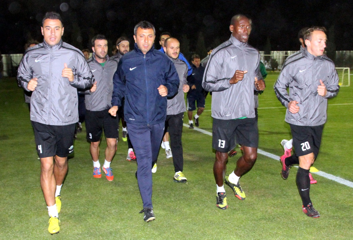 Akhisarspor\'da Bursaspor Maçı Hazırlıkları Başladı