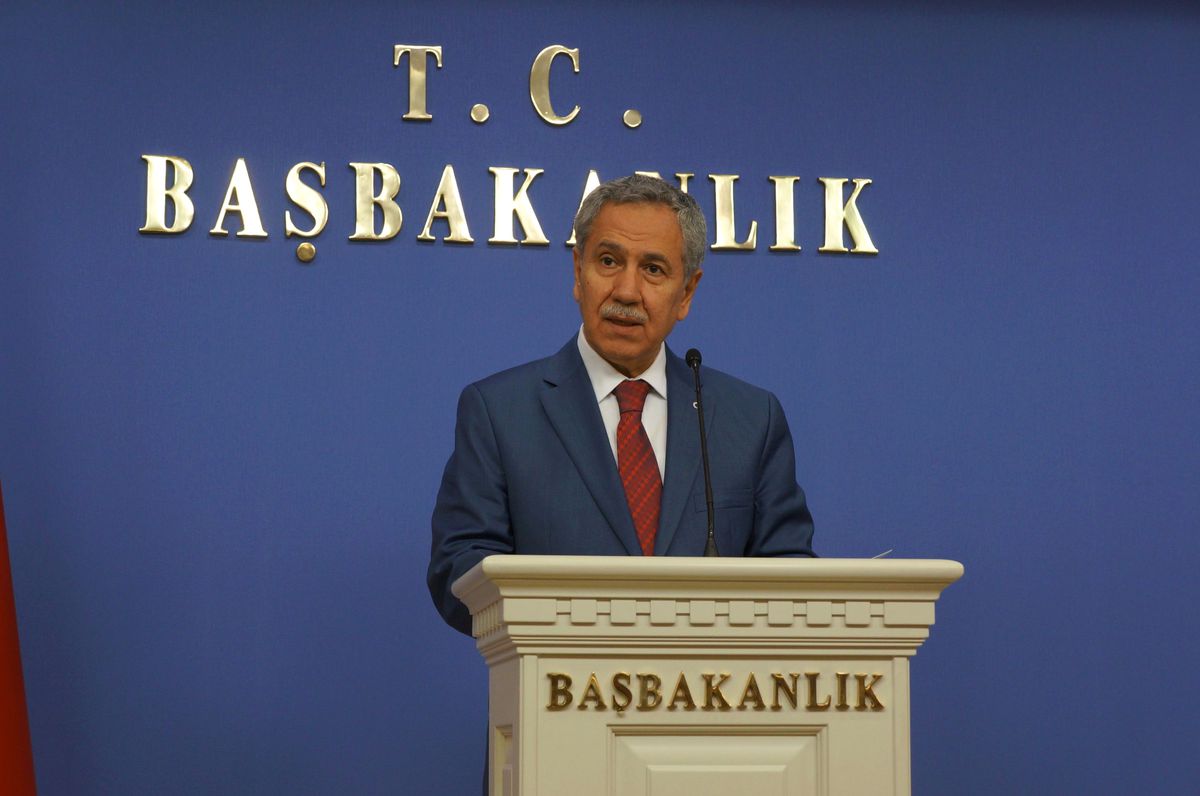 Başbakan Yardımcısı ve Hükümet Sözcüsü Bülent Arınç, "Bağdat Merkezi Hükümetiyle Irak\'ın...