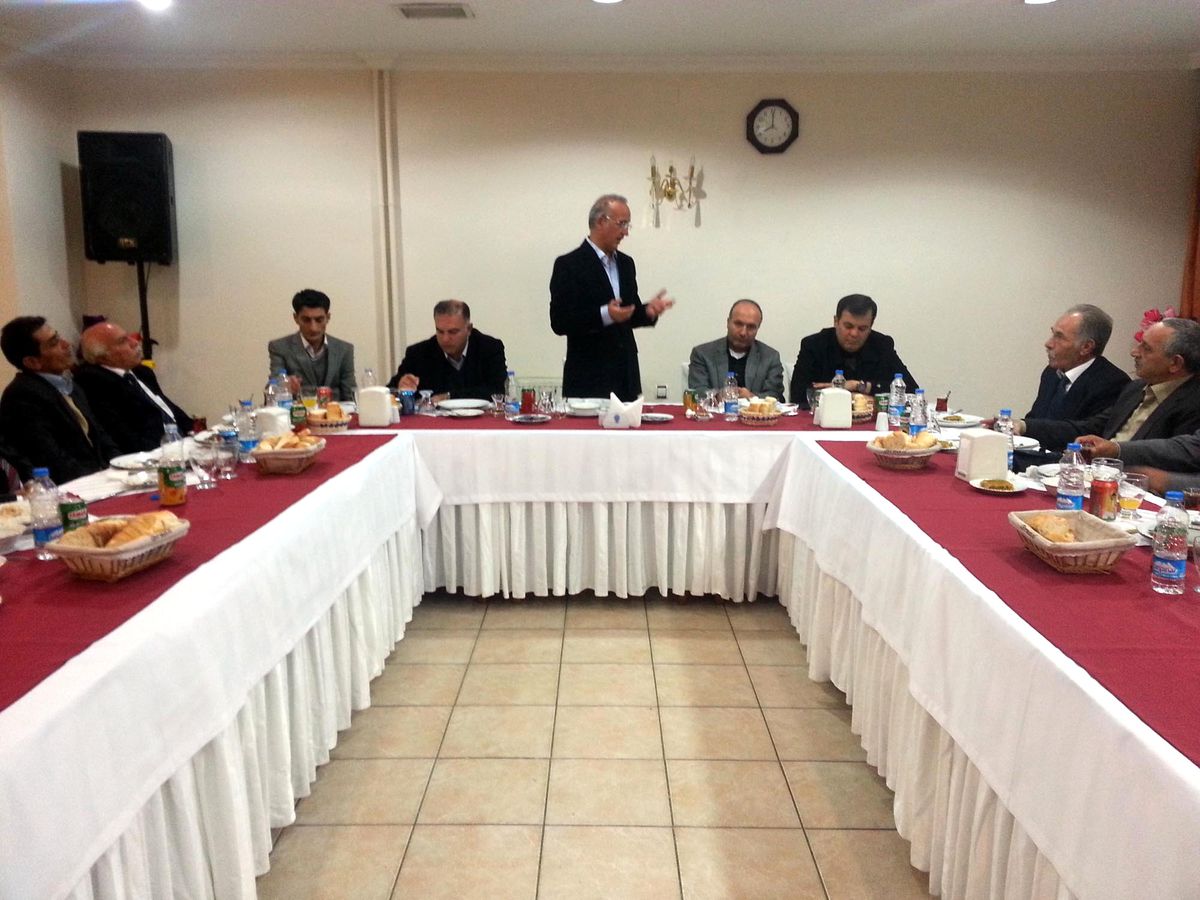 Bitlis Belediyesi Emekli Öğretmenleri Bir Araya Getirdi