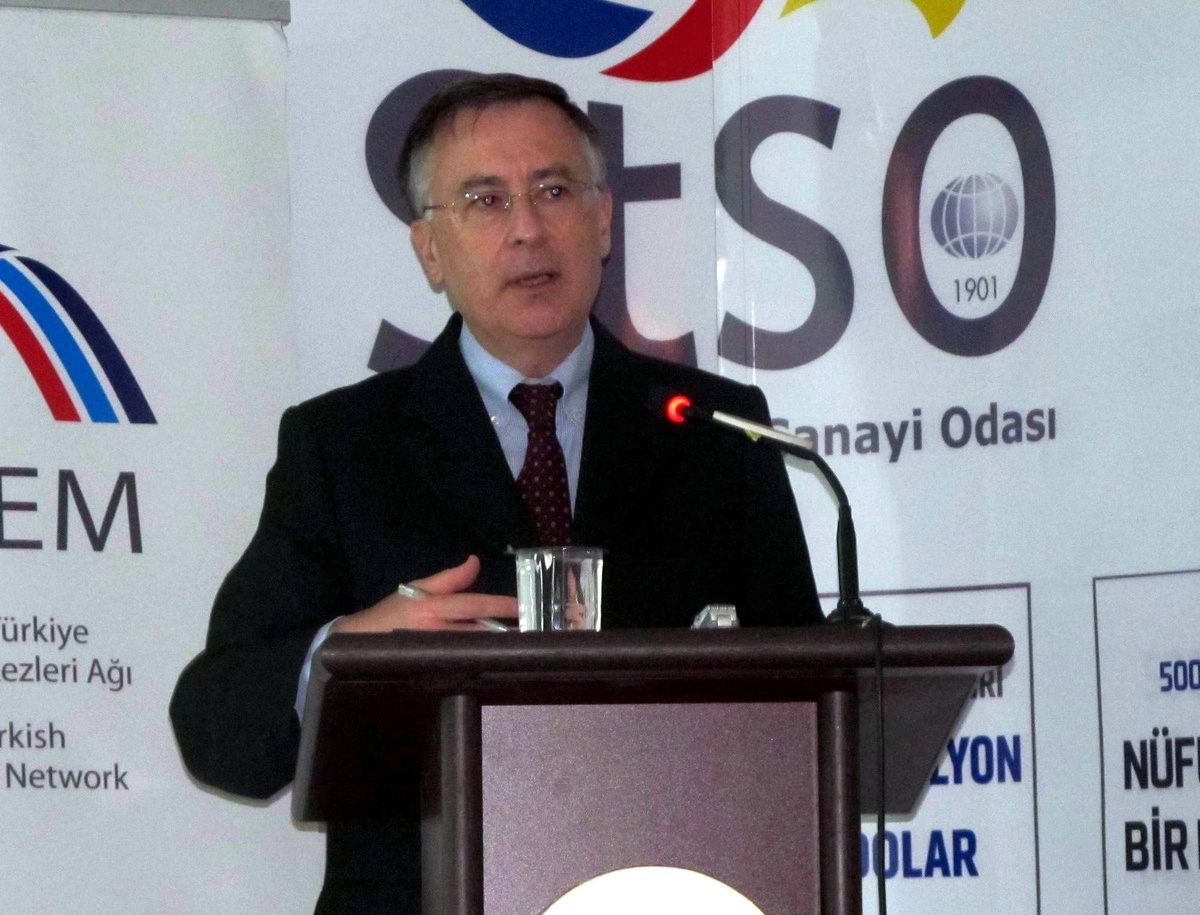 Carlo Penco Esnaflara Seminer Verecek