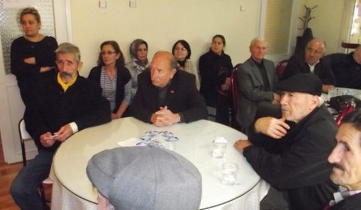 CHP Arifiyeli Öğretmenleri Unutmadı