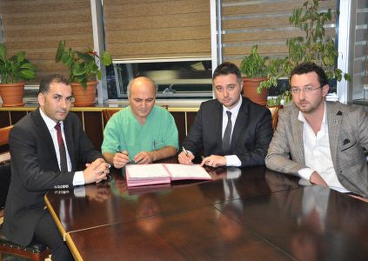 Grandmedical Manisa Belediyespor\'a Sponsor Oldu