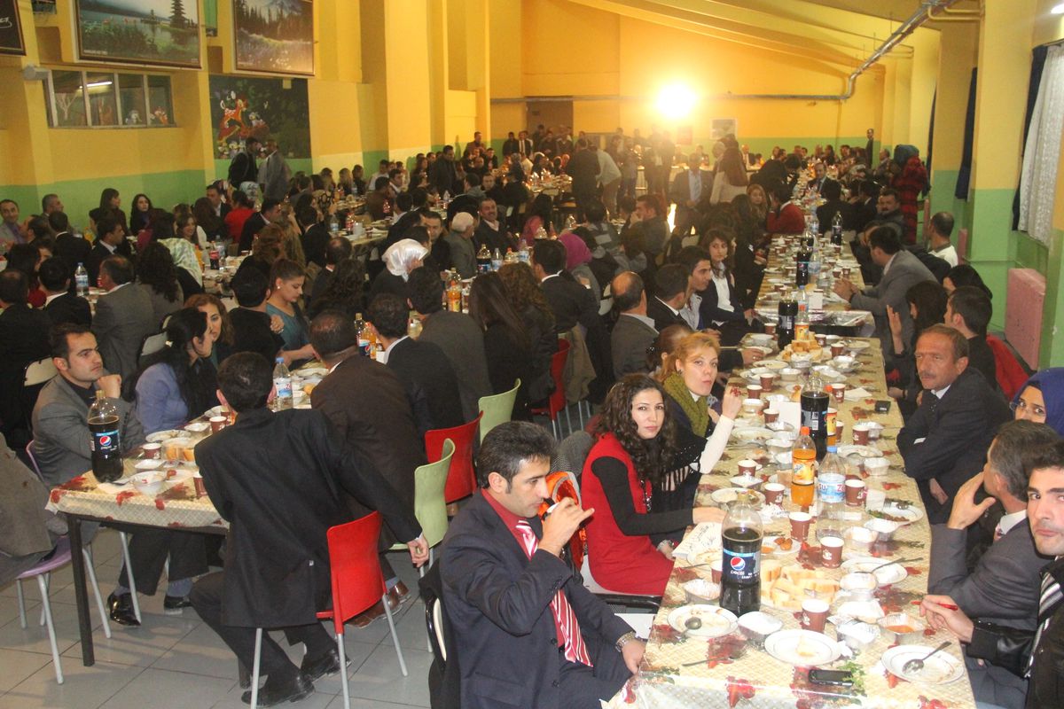 Hakkari\'de Öğretmenler İçin Eğlence Programı