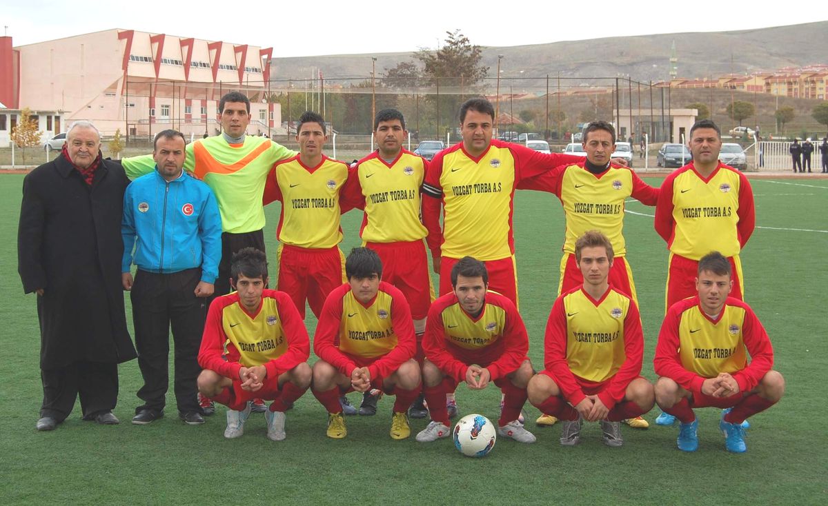 Hayırsever İş Adamı Bilal Şahin\'den Saray Belediyespor\'a Malzeme Yardımı
