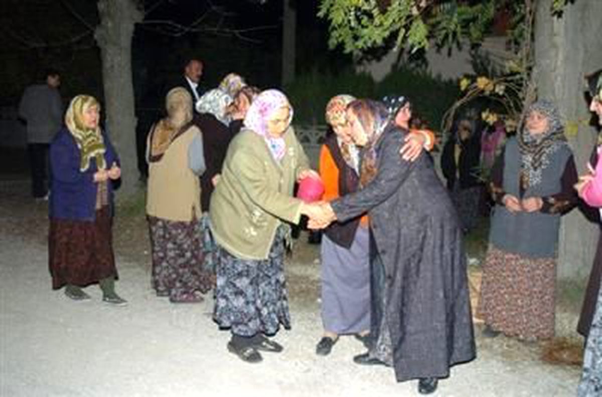 İki Kişiyi Ezen Kargo Şoförü, Araç Değiştirip Dağıtıma Devam Etti