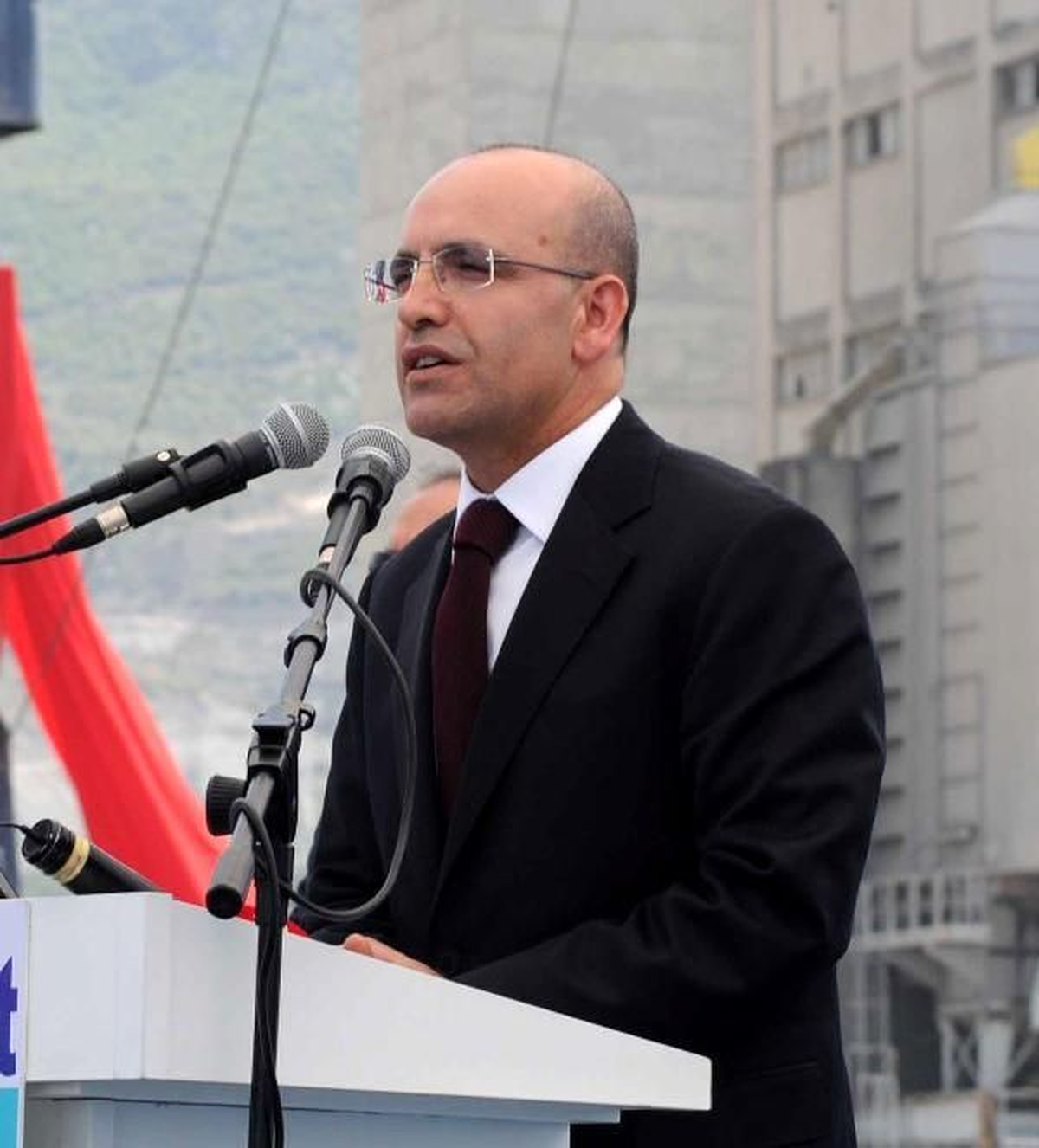 Maliye Bakanı Mehmet Şimşek, 6111 Sayılı Kanundan Yararlanmak Üzere 5,3 Milyon Mükellefin Başvuruda...