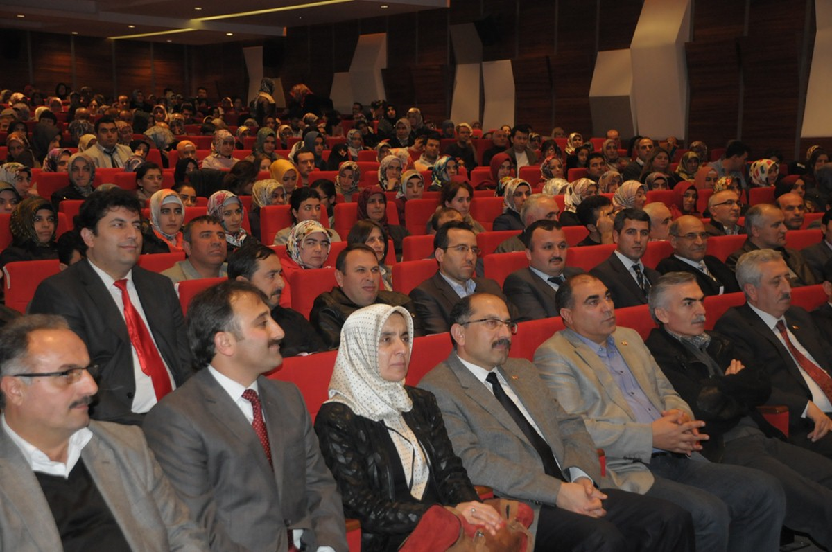 Öğretmenlere Özel Şiirli Muhabbet