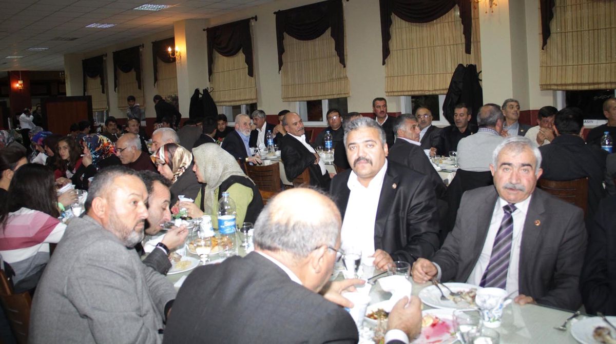 Sorgun Belediye Başkanı Şimşek Yozgat İl Genel Meclis Üyelerine Yemek Verdi