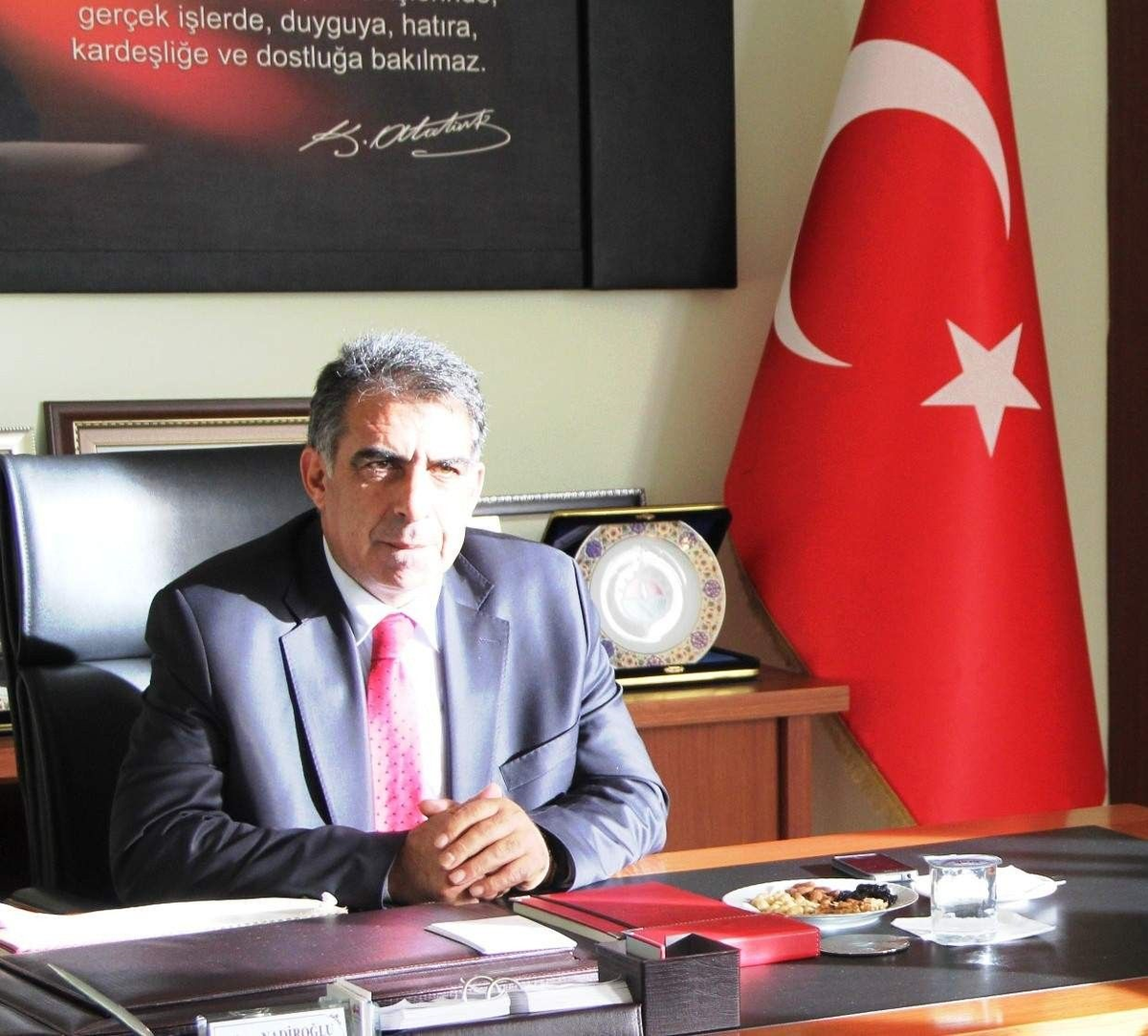 Van\'da Bir İlköğretim Okulunun Kundaklanması