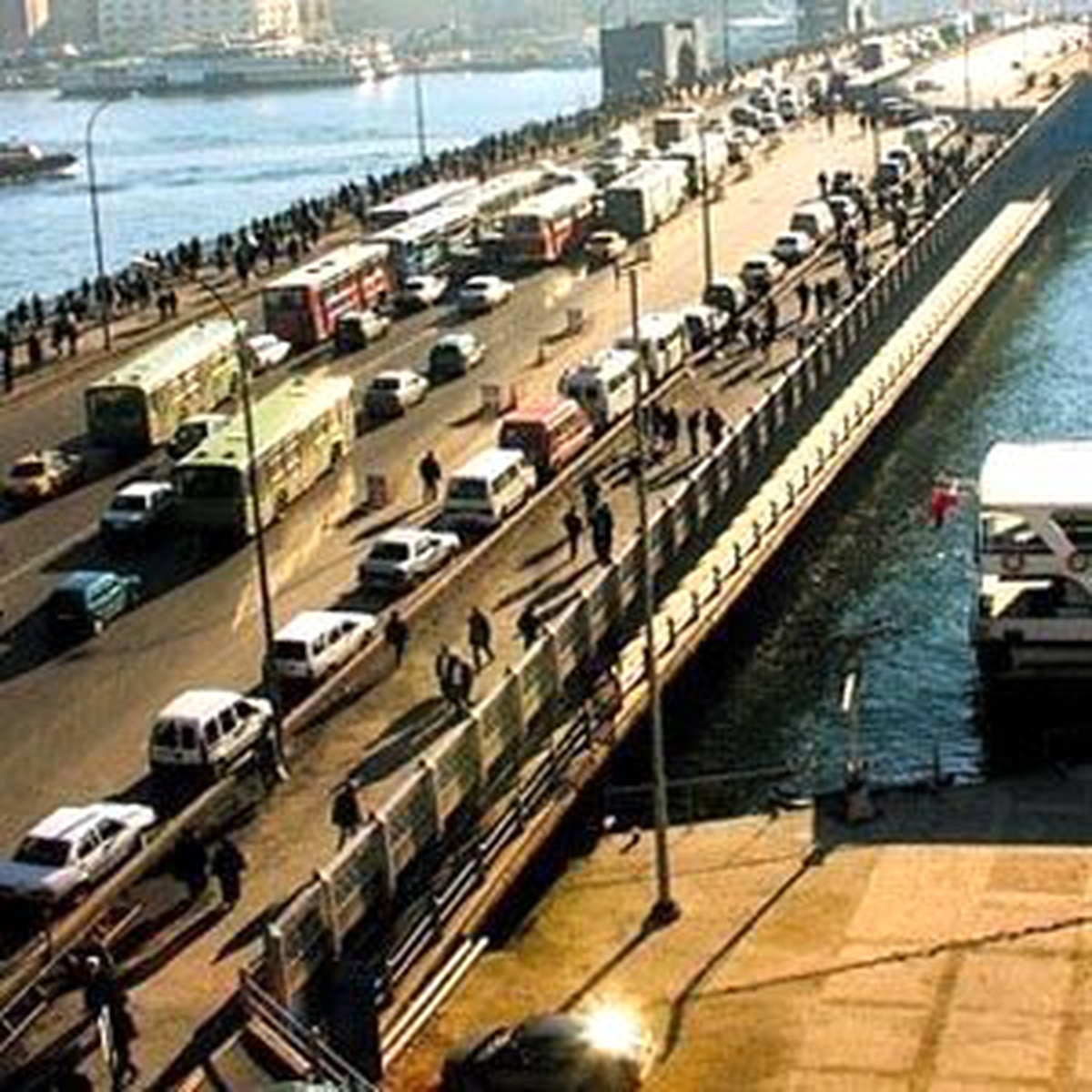 Yeni Galata Köprüsü Bu Gece Trafiğe Kapatılacak