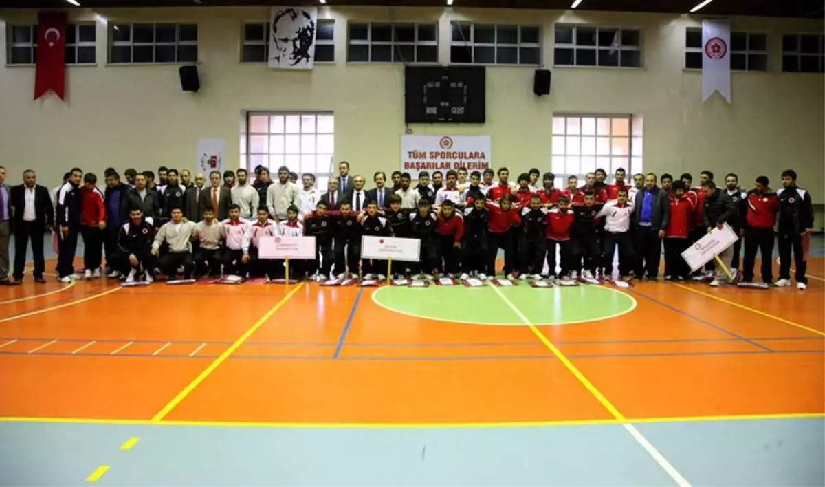 2. Ligi Grup Maçları Cü'de Başladı