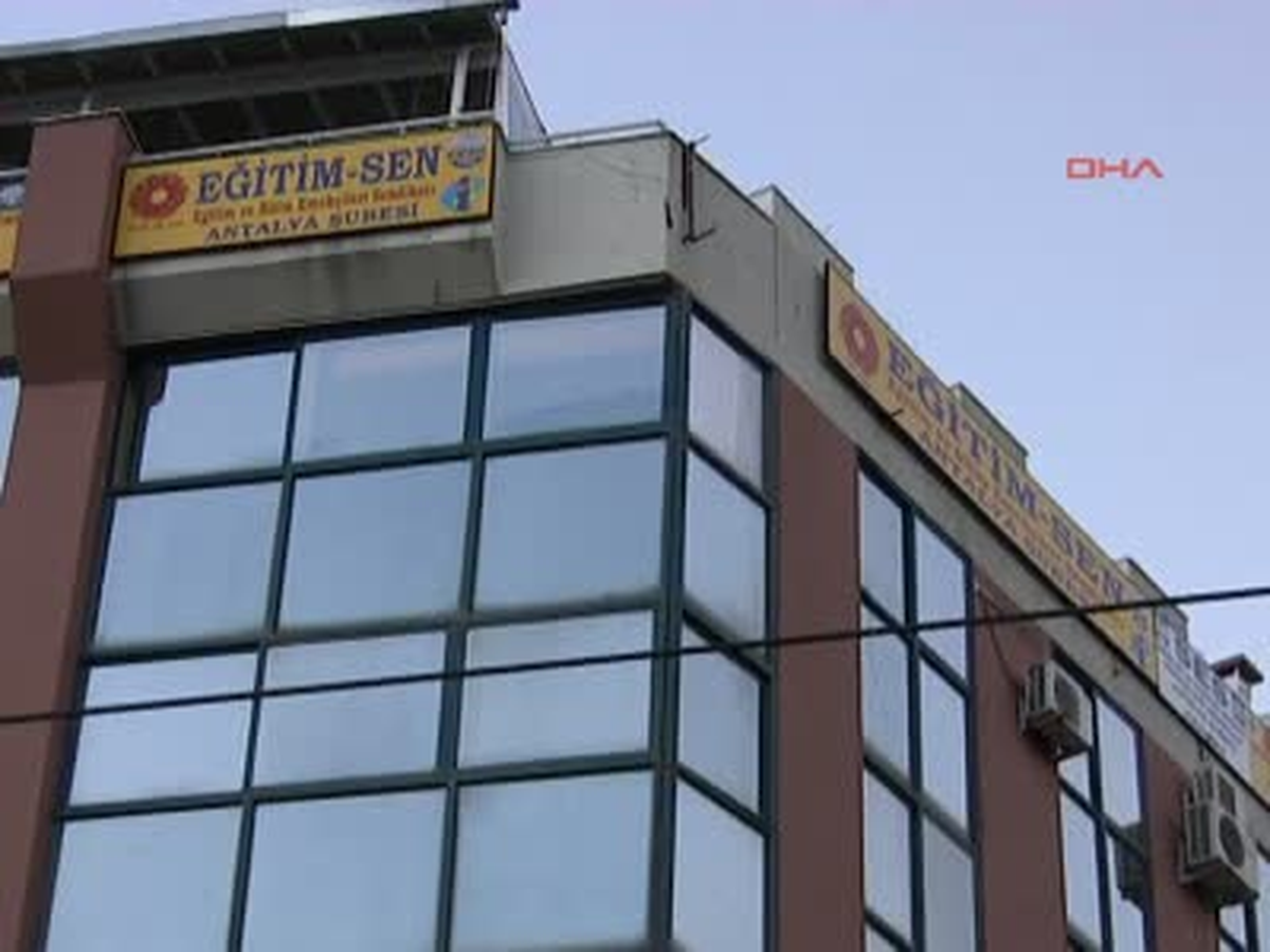 Antalya Piknikte Rakı İçen Öğretmenlere İnceleme Piknikte Rakı İçen Öğretmenlere İnceleme