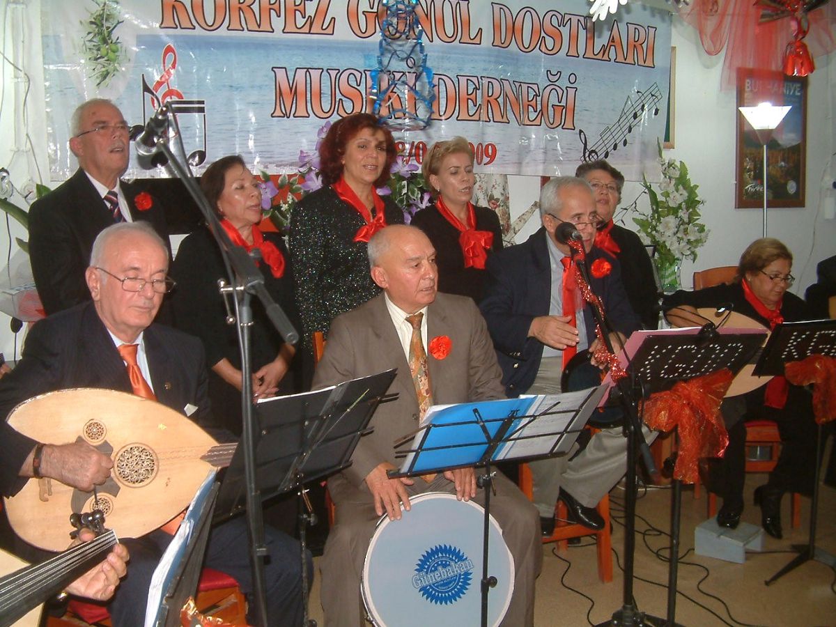 Burhaniye\'de Gönül Dostları Konsere Hazır