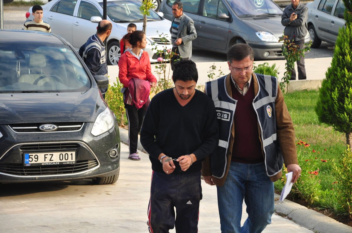 Çalıntı Arabayla Kaçamak Adliyede Bitti