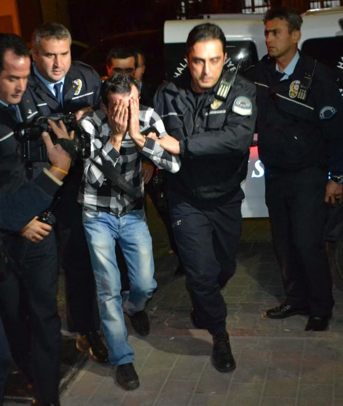 Çanakkale\'de Taciz İddiaları Polisi Alarma Geçirdi