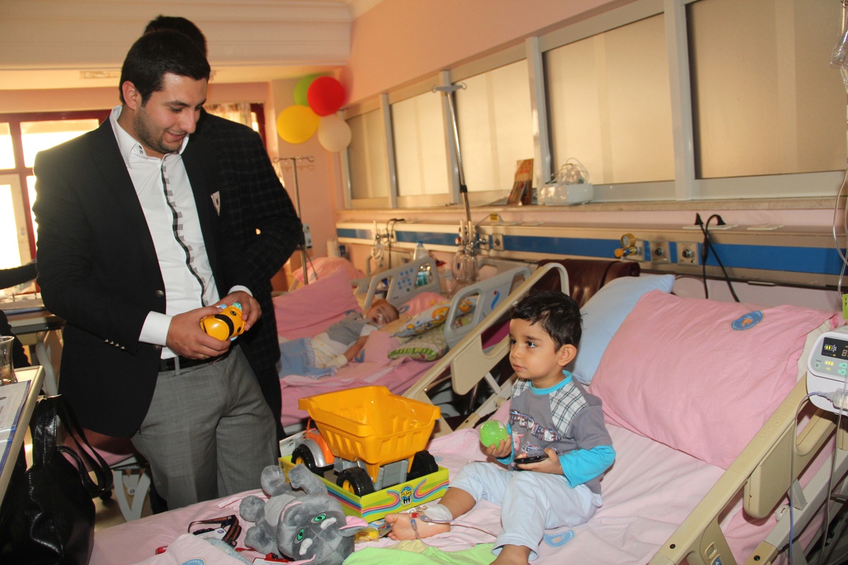 Döşemealtı Ak Gençlik\'ten Anlamlı Ziyaret